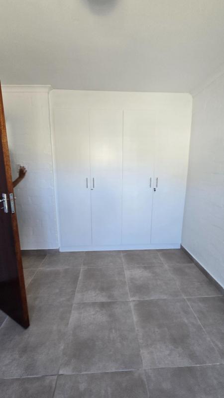 To Let 2 Bedroom Property for Rent in Thornton Western Cape